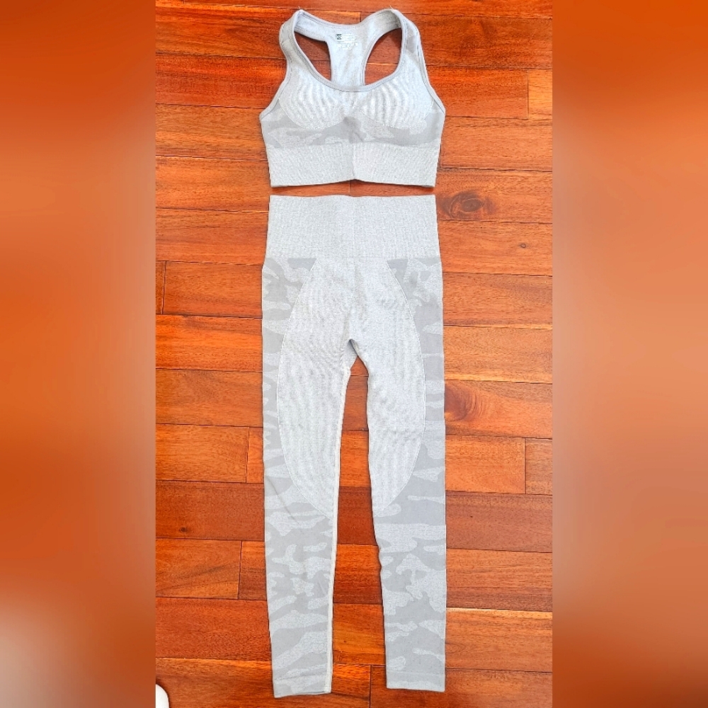 Grey Seamless Sports Bra and Leggings Set